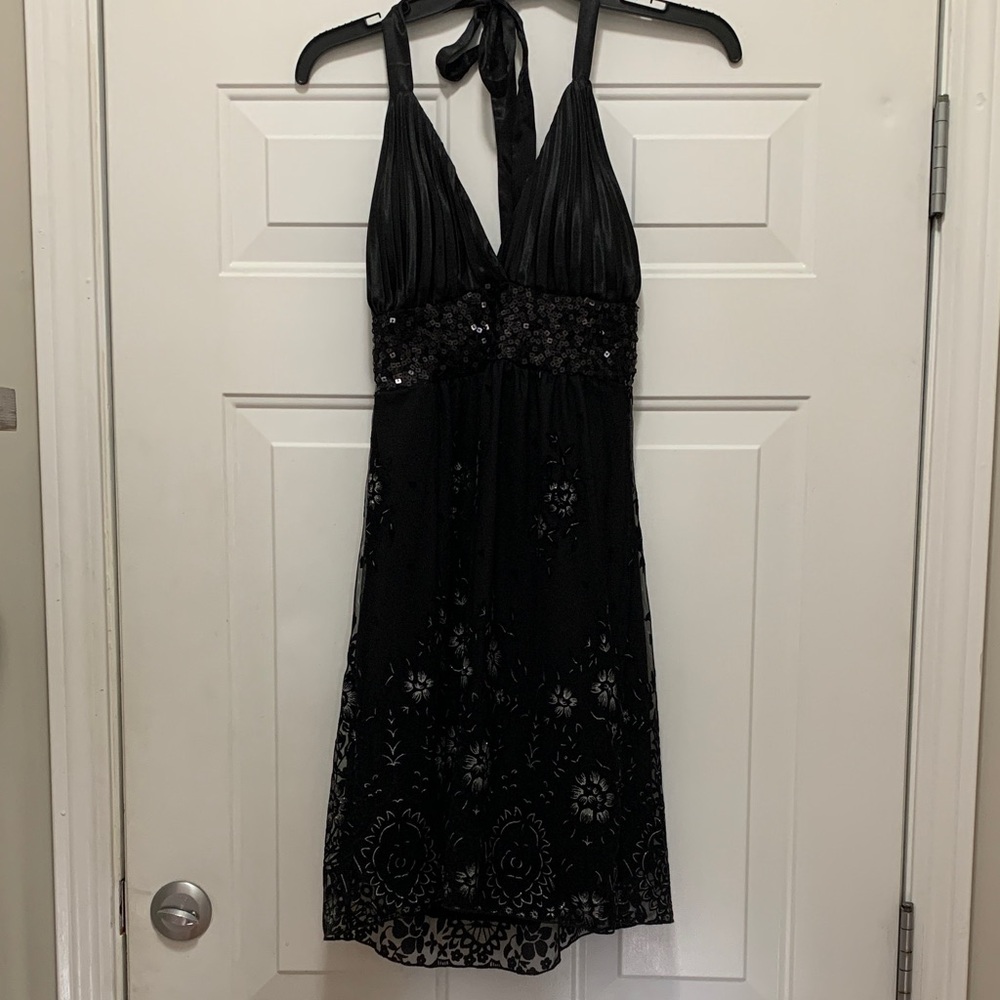 YoYo5 Black Halter Cocktail Dress Size Medium